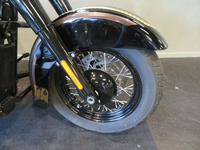 harley-davidson - heritage-softail-classic-107-flhcs