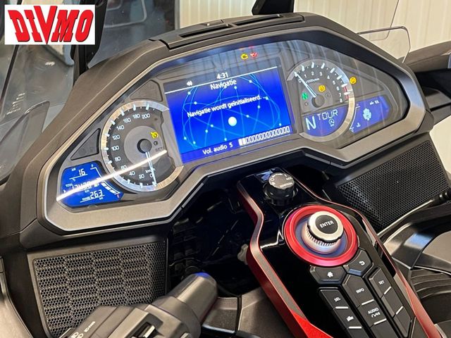 honda - gl-1800-goldwing-bagger-dct