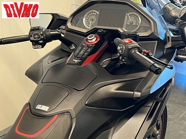 honda - gl-1800-goldwing-bagger-dct