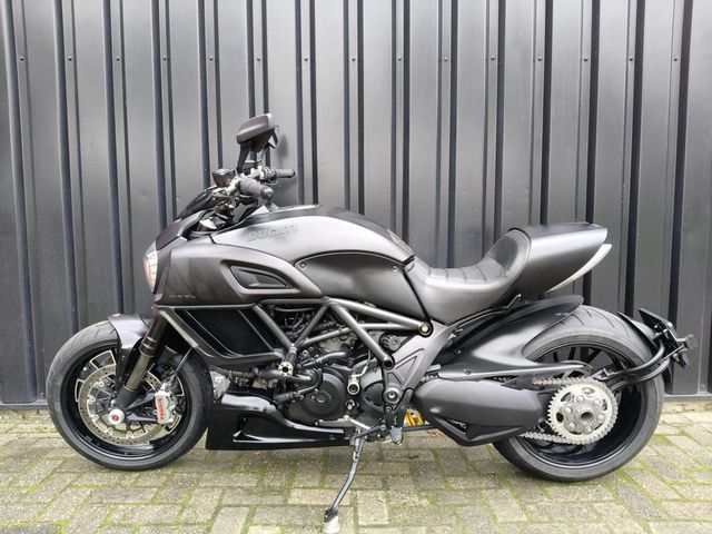 ducati - diavel-dark