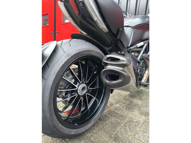 ducati - diavel-dark