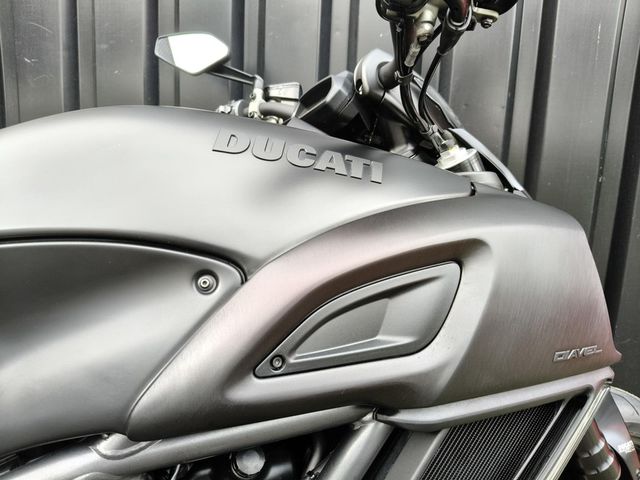 ducati - diavel-dark
