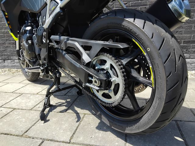suzuki - v-strom-800