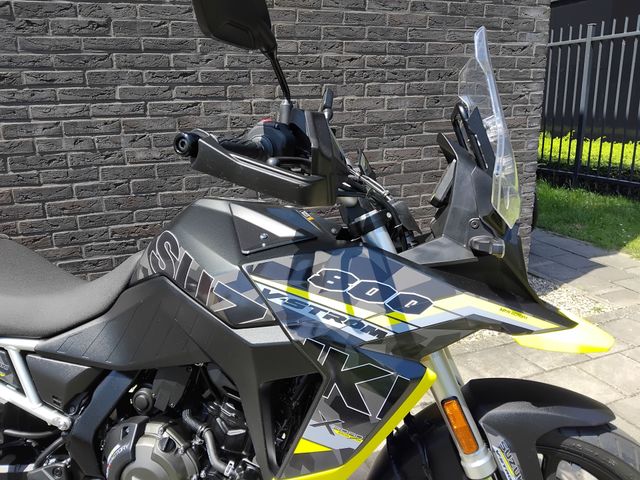 suzuki - v-strom-800
