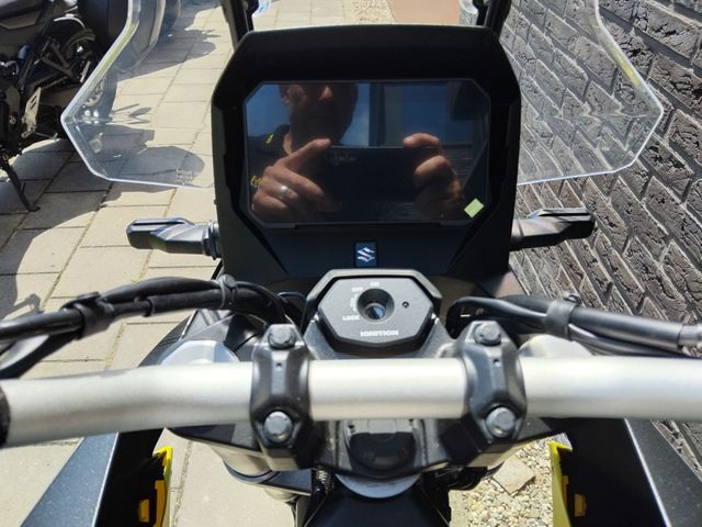 suzuki - v-strom-800