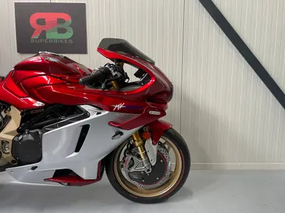 MV AGUSTA SUPERVELOCE 1000 ORO – foto 4