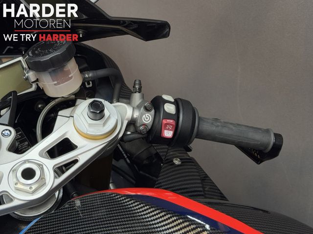 bmw - s-1000-rr-carbon-edition