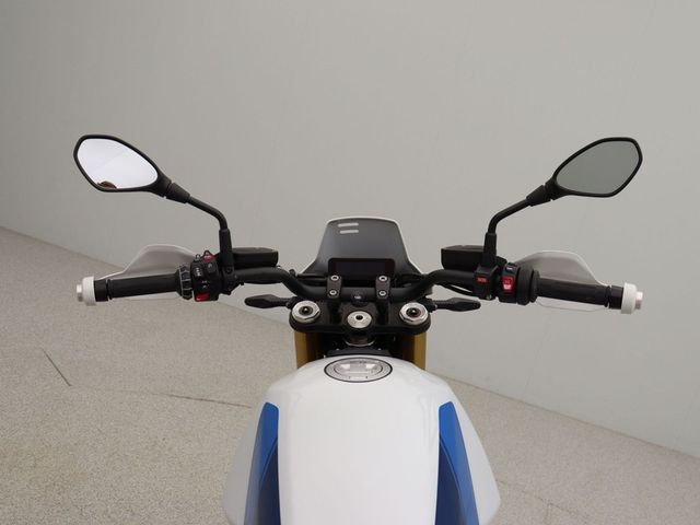 bmw - r-12-g-s