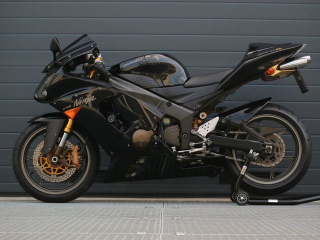 kawasaki - ninja-zx-6r