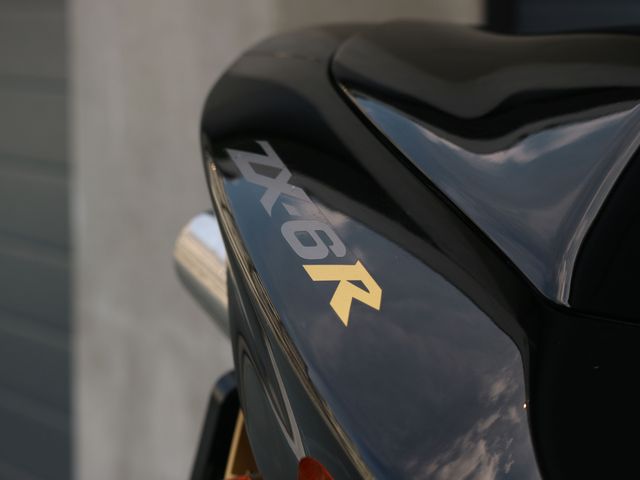 kawasaki - ninja-zx-6r