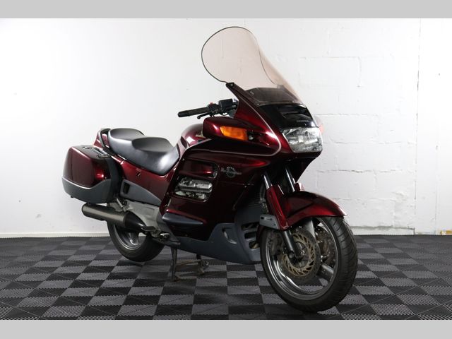 honda - st-1100-pan-european