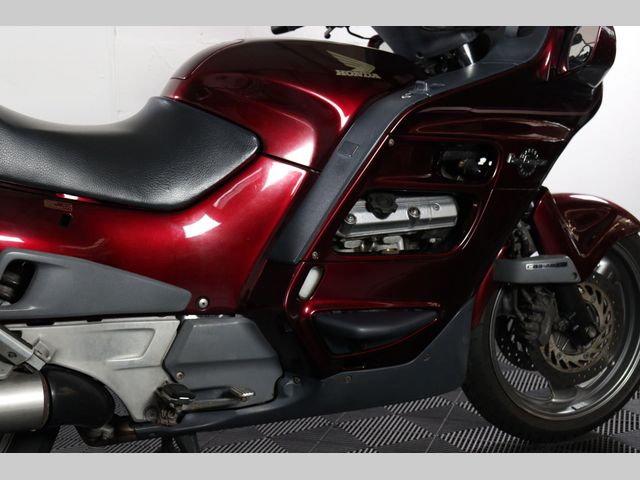 honda - st-1100-pan-european