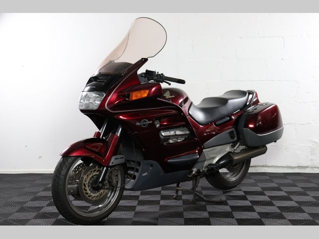 honda - st-1100-pan-european