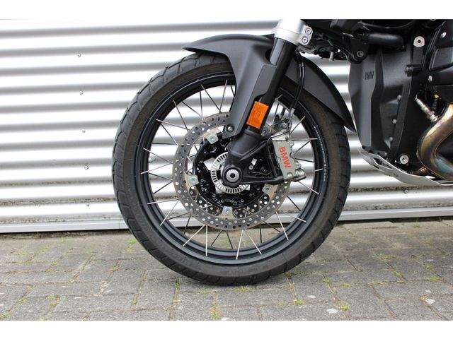 bmw - r-1300-gs