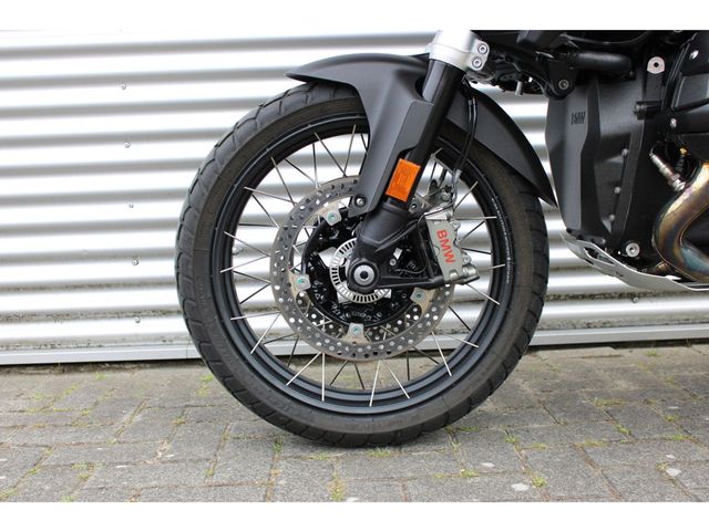 bmw - r-1300-gs