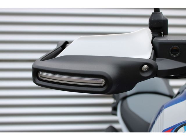 bmw - r-1300-gs