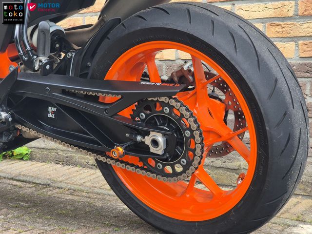 ktm - 890-duke-r