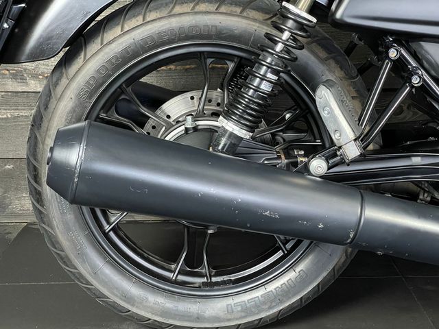 moto-guzzi - v-7-stone
