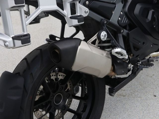 bmw - r-1300-gs-adventure