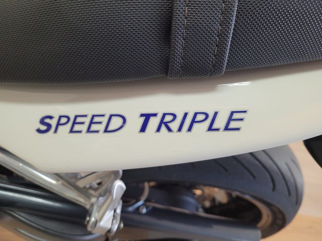 triumph - speed-triple