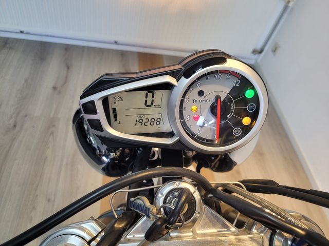 triumph - speed-triple