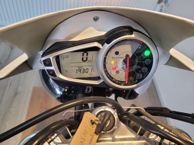 triumph - speed-triple