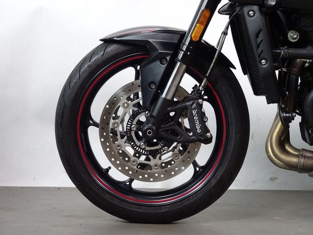 triumph - street-triple-765-r