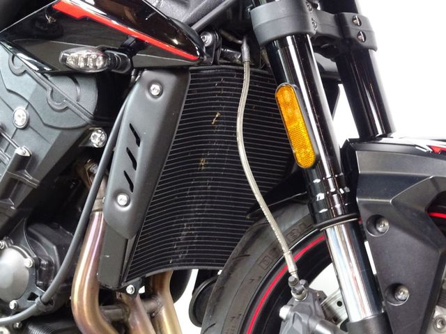 triumph - street-triple-765-r