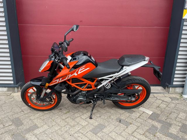 ktm - 390-duke-abs
