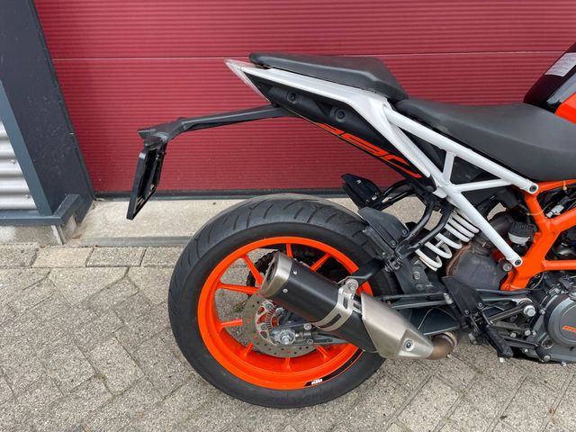 ktm - 390-duke-abs