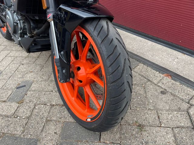 ktm - 390-duke-abs