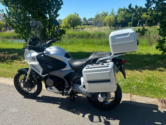 honda - vfr-1200-x-dct-crosstourer