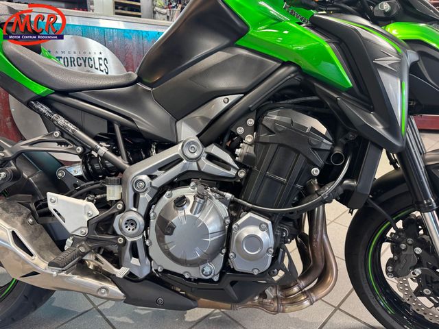 kawasaki - z900