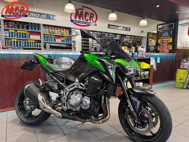 kawasaki - z900