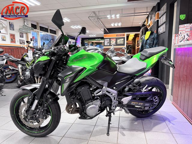 kawasaki - z900