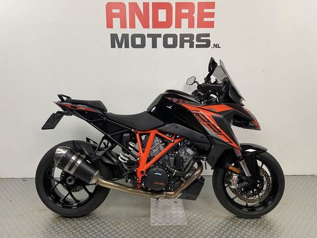ktm - 1290-super-duke-gt