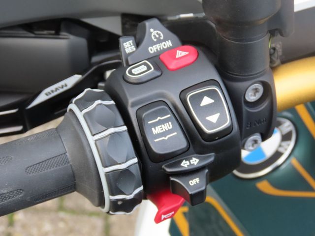 bmw - r-1300-gs