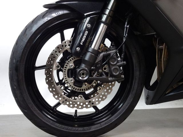 kawasaki - z-1000-sx-abs