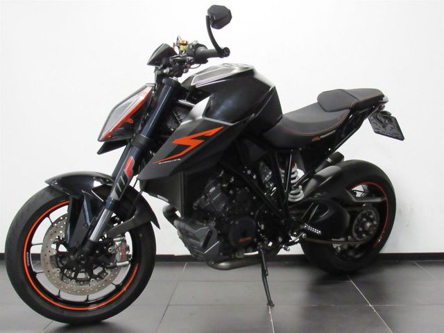ktm - 1290-super-duke-r