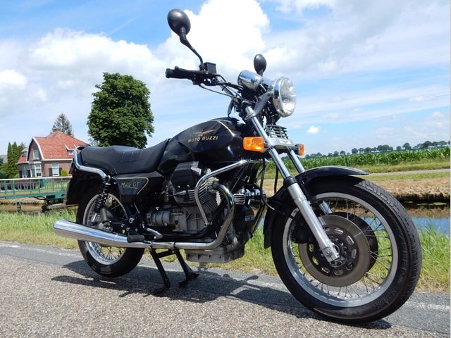 moto-guzzi - mille-gt