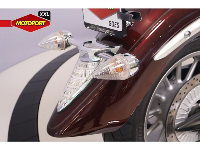 yamaha - xv-1900-midnight-star