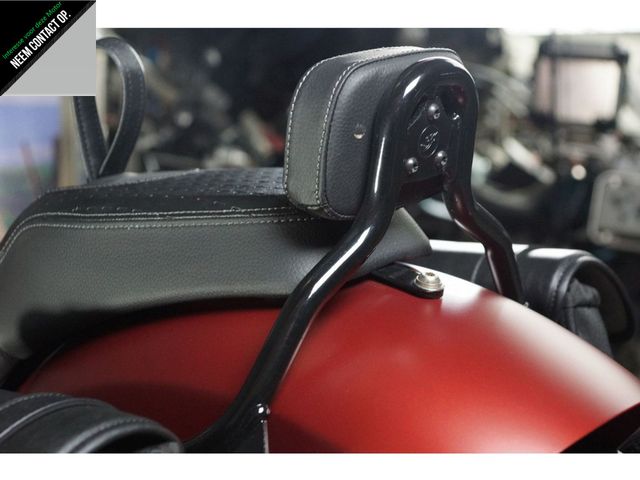 indian - chief-bobber-dark-horse