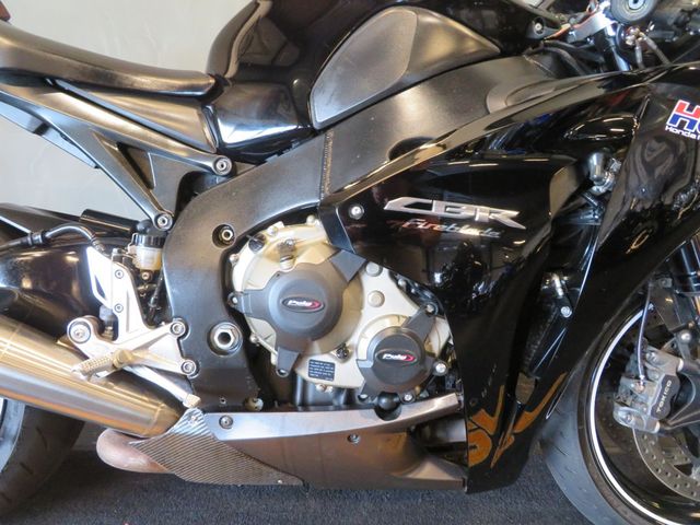 honda - cbr-1000-rr-r-fireblade