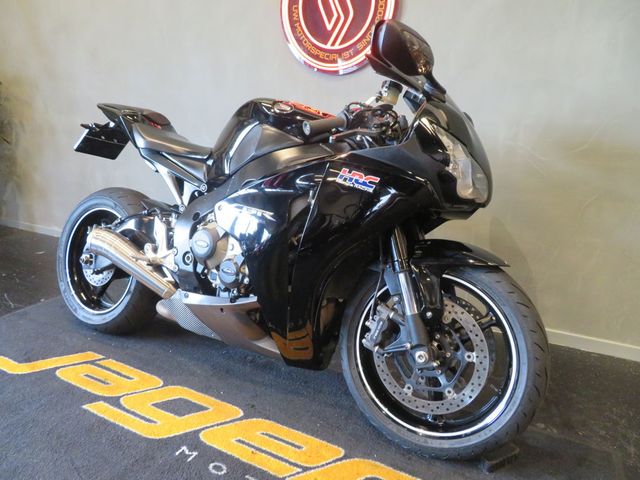 honda - cbr-1000-rr-r-fireblade