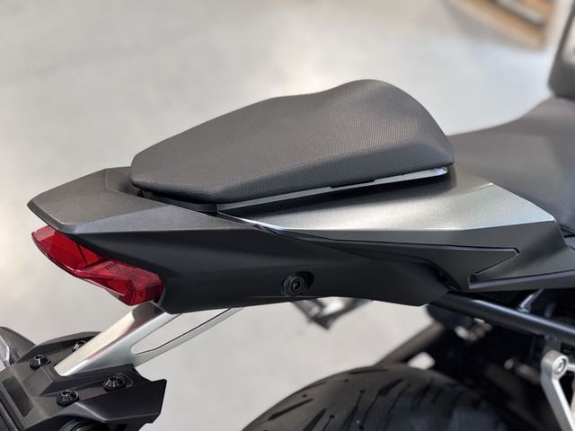 honda - cb-750-hornet