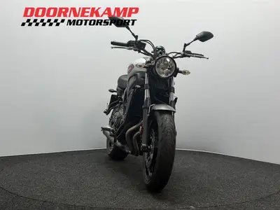 YAMAHA XSR 700 ABS – foto 4