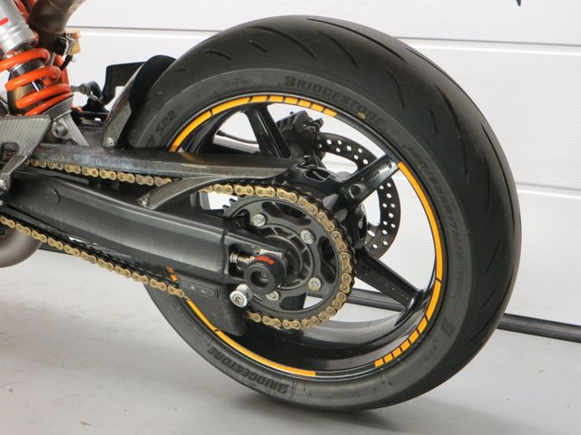 ktm - 990-super-duke-r