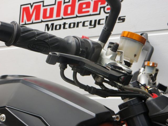 ktm - 990-super-duke-r