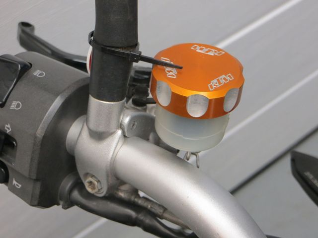 ktm - 990-super-duke-r