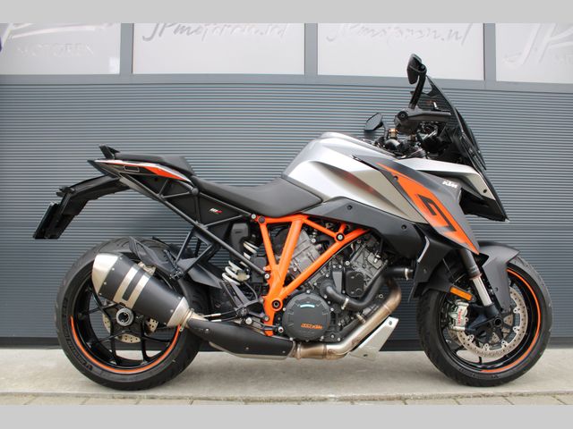 ktm - 1290-super-duke-gt